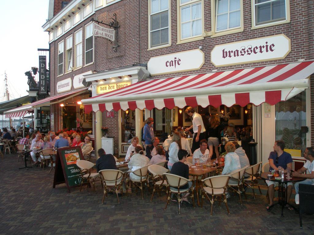 Hotel Cafe Restaurant Van Den Hogen Volendam Exterior foto